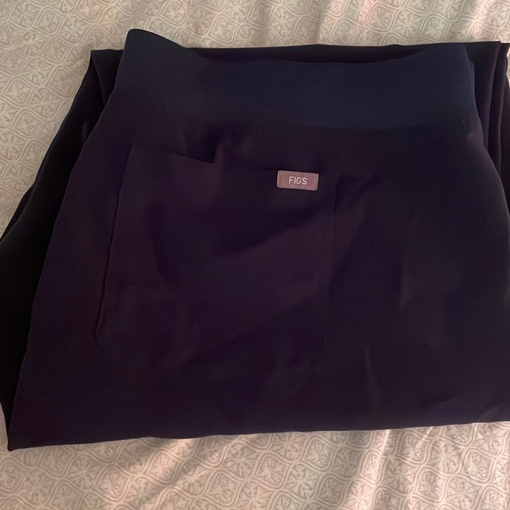 FIGS Livingston scrub pant